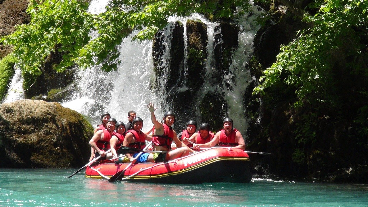 rafting-1125213_1280